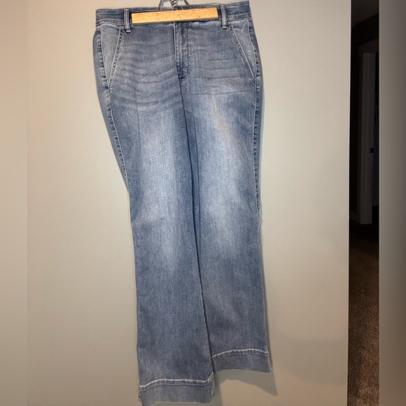 Judy Blue Mid Rise Wide Leg Jeans - Picture 2 of 3